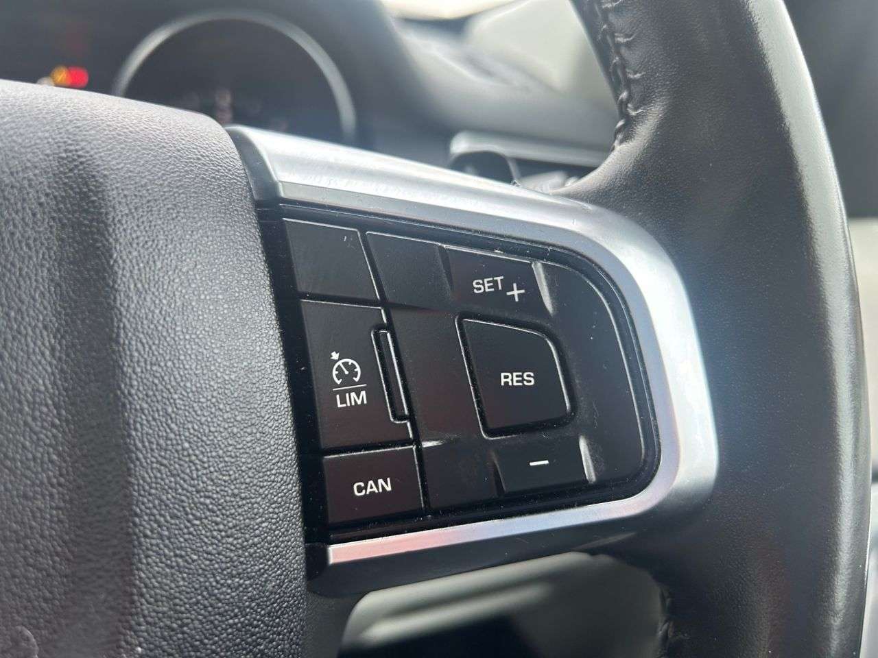 2018 LAND ROVER DISCOVERY SPORT 2018 LAND ROVER DISCOVERY SPORT