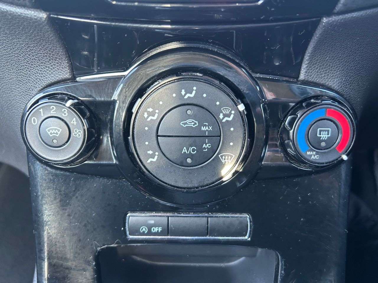 2015 FORD FIESTA 2015 FORD FIESTA