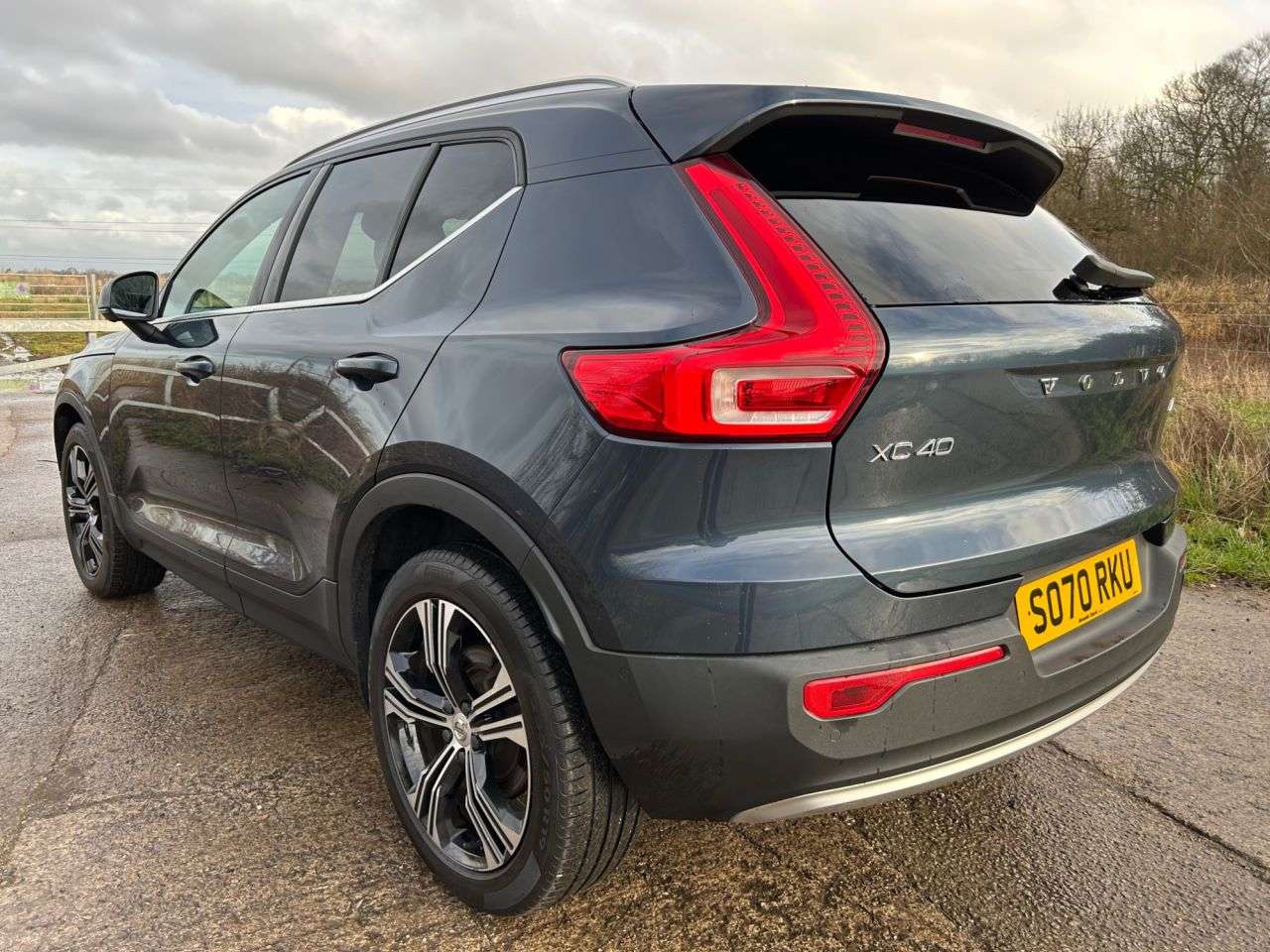 2020 VOLVO XC40 2020 VOLVO XC40