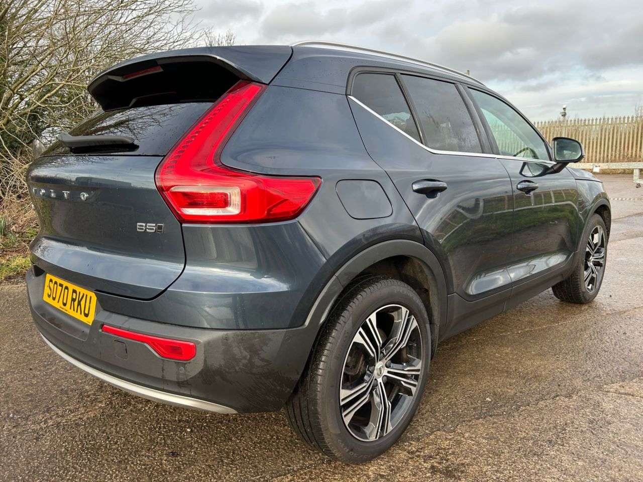 2020 VOLVO XC40 2020 VOLVO XC40