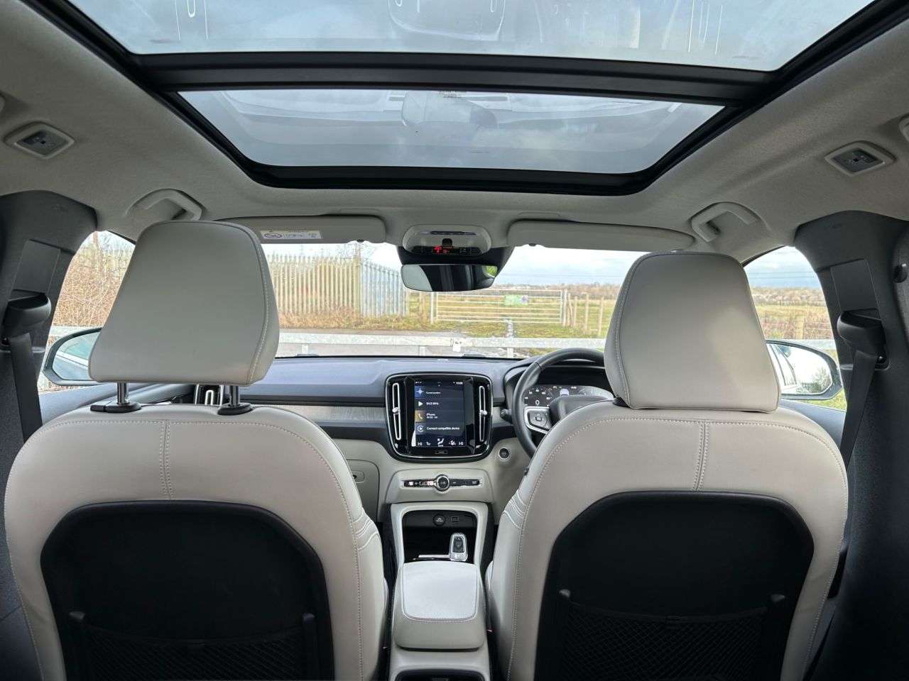 2020 VOLVO XC40 2020 VOLVO XC40