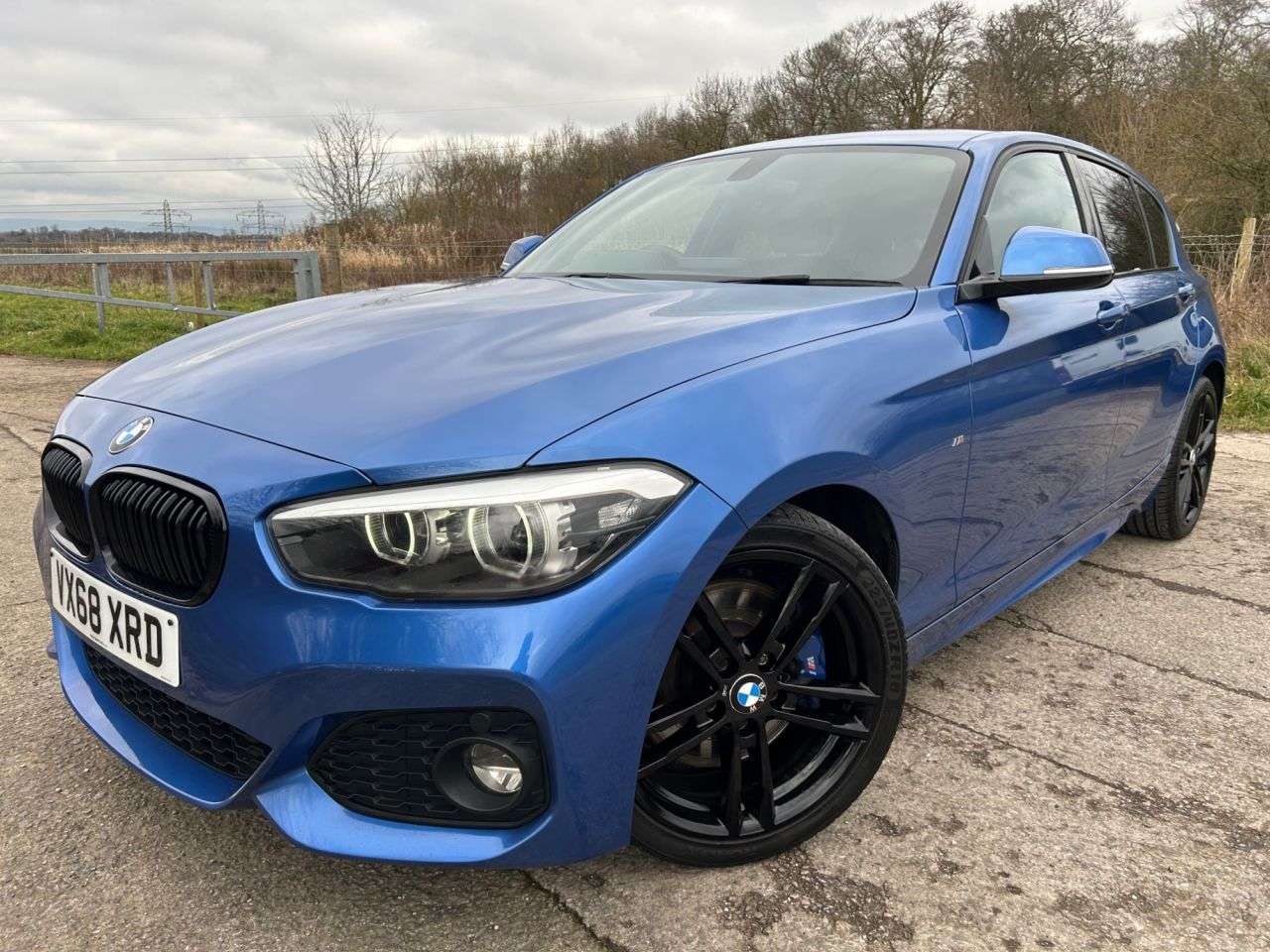 A 2018 BMW 1 SERIES 1.5 118i M Sport Shadow Edition Hatchback 5dr Petrol Auto Euro 6 (s/s) (136 A 2018 BMW 1 SERIES 1.5 118i M Sport Shadow Edition Hatchback 5dr Petrol Auto Euro 6 (s/s) (136