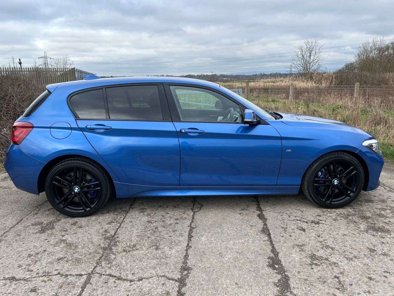 A 2018 BMW 1 SERIES 1.5 118i M Sport Shadow Edition Hatchback 5dr Petrol Auto Euro 6 (s/s) (136 A 2018 BMW 1 SERIES 1.5 118i M Sport Shadow Edition Hatchback 5dr Petrol Auto Euro 6 (s/s) (136