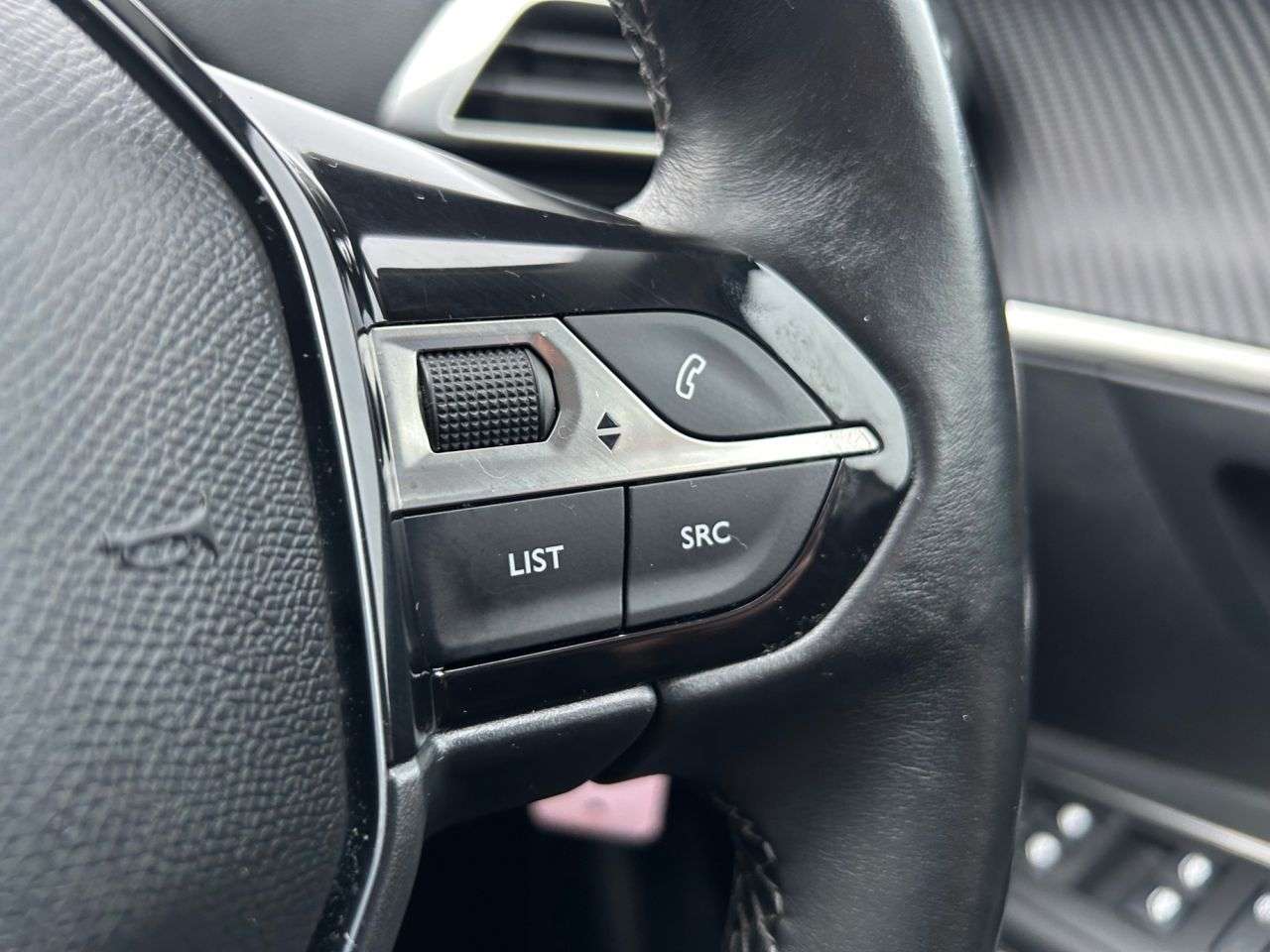 2017 PEUGEOT 3008 2017 PEUGEOT 3008