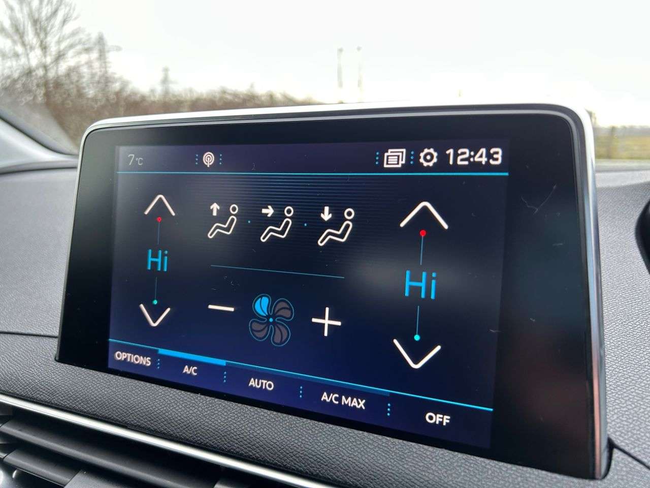 2017 PEUGEOT 3008 2017 PEUGEOT 3008