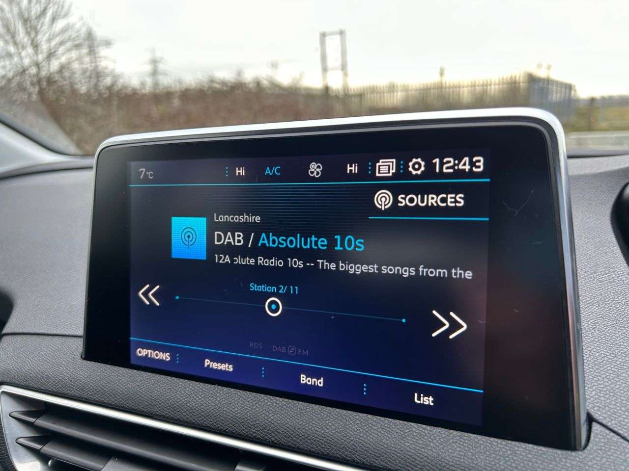 2017 PEUGEOT 3008 2017 PEUGEOT 3008