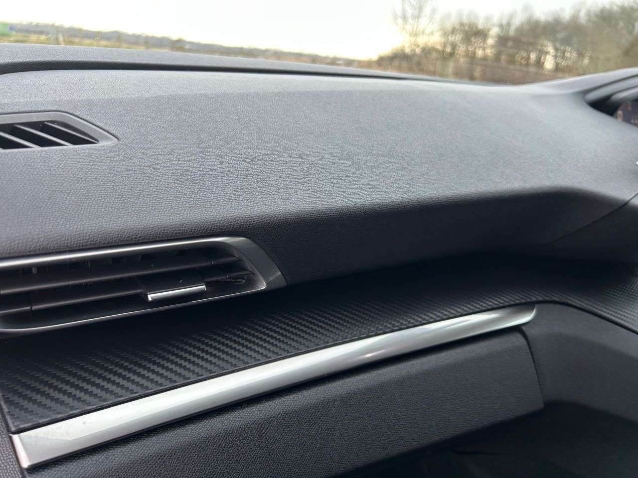 2017 PEUGEOT 3008 2017 PEUGEOT 3008