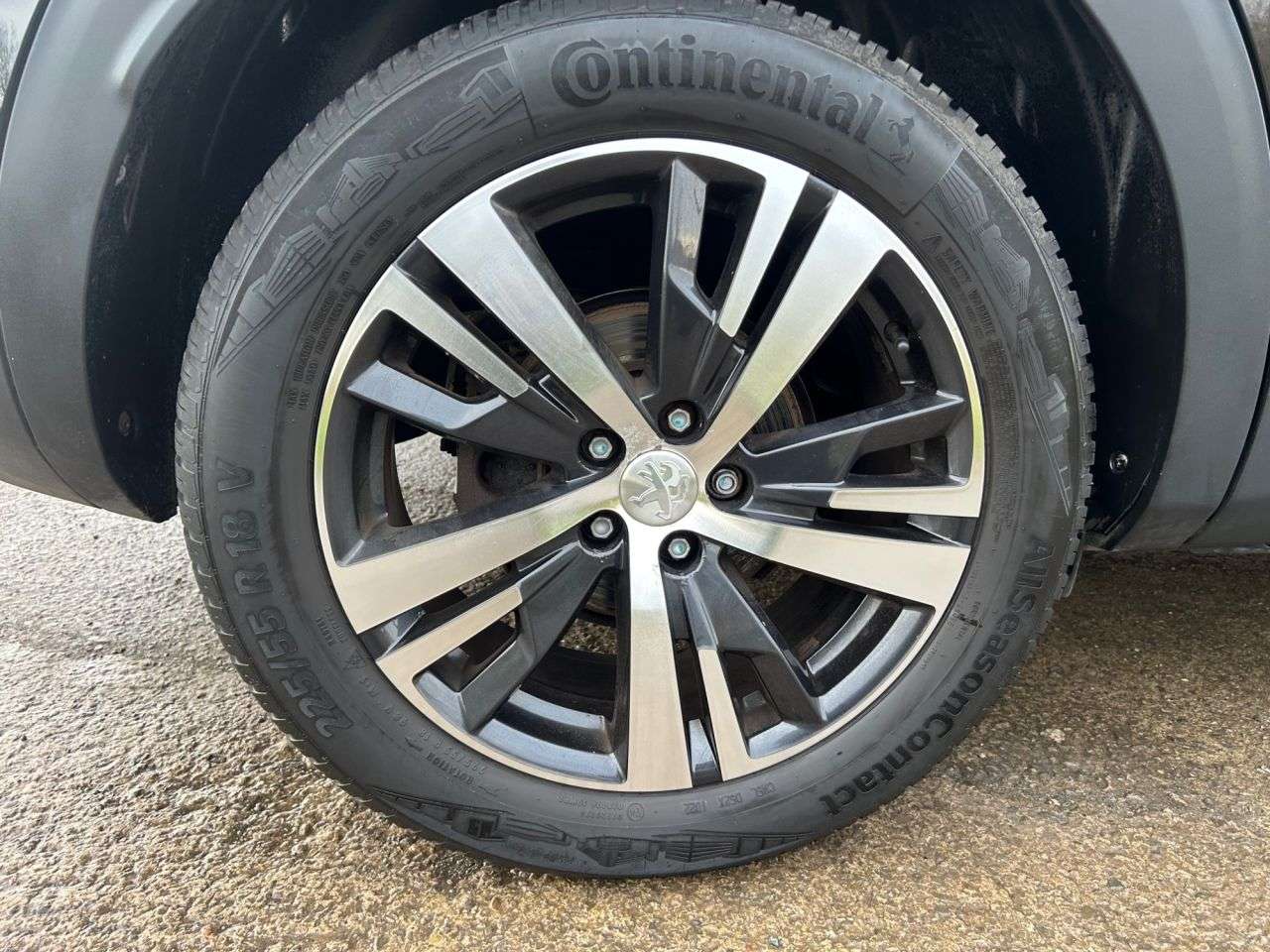 2017 PEUGEOT 3008 2017 PEUGEOT 3008