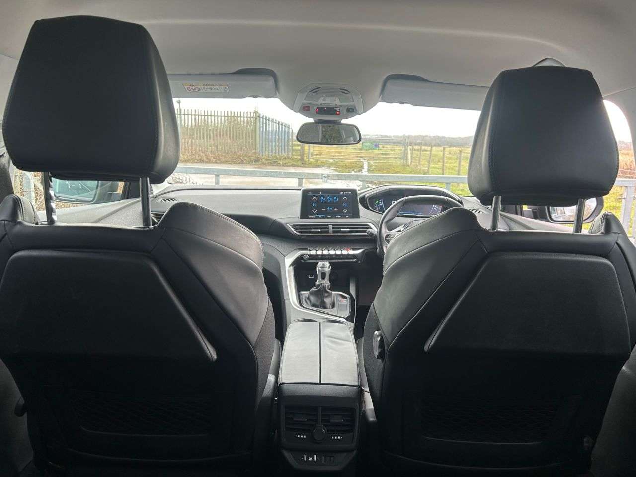 2017 PEUGEOT 5008 2017 PEUGEOT 5008