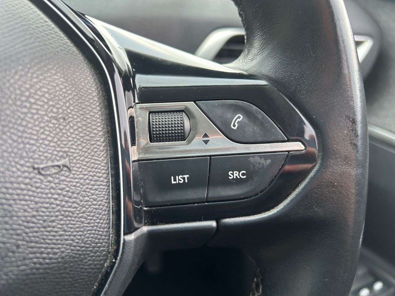 2017 PEUGEOT 5008 2017 PEUGEOT 5008