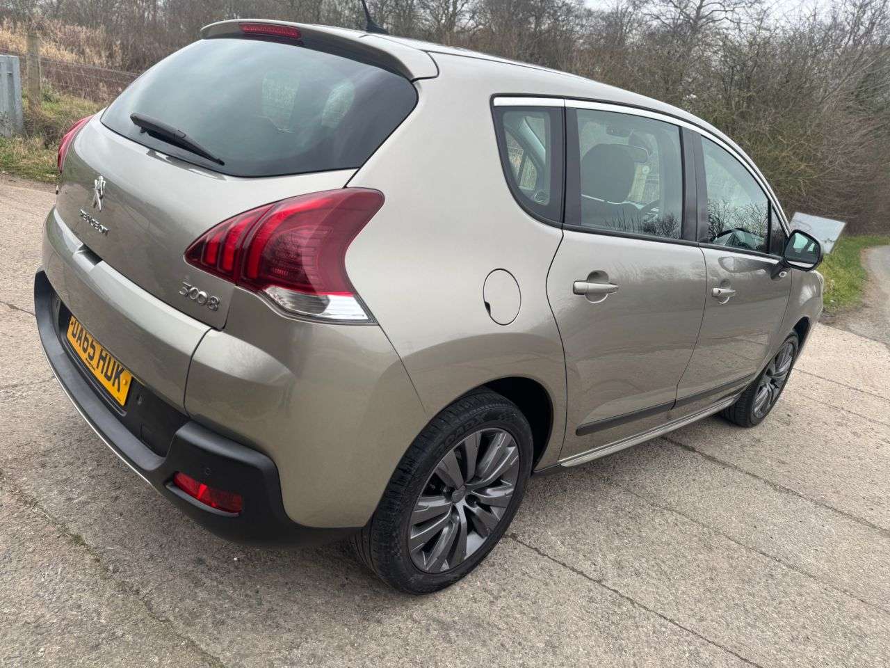 2015 PEUGEOT 3008 2015 PEUGEOT 3008