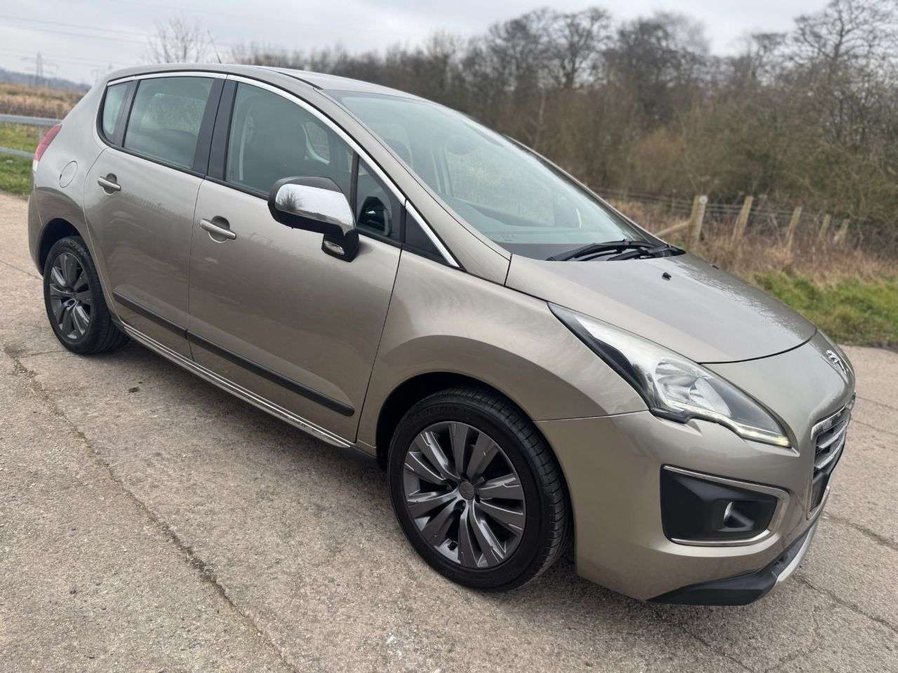 2015 PEUGEOT 3008 2015 PEUGEOT 3008