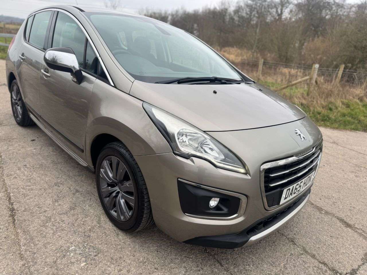 2015 PEUGEOT 3008 2015 PEUGEOT 3008