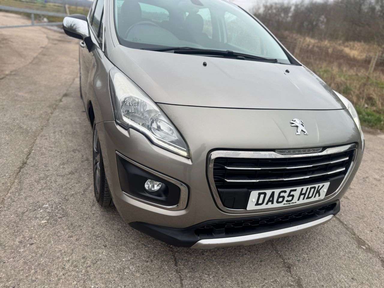 2015 PEUGEOT 3008 2015 PEUGEOT 3008