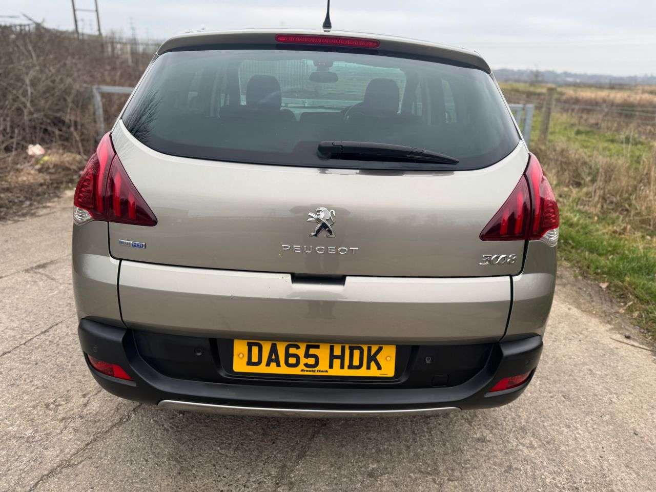 2015 PEUGEOT 3008 2015 PEUGEOT 3008