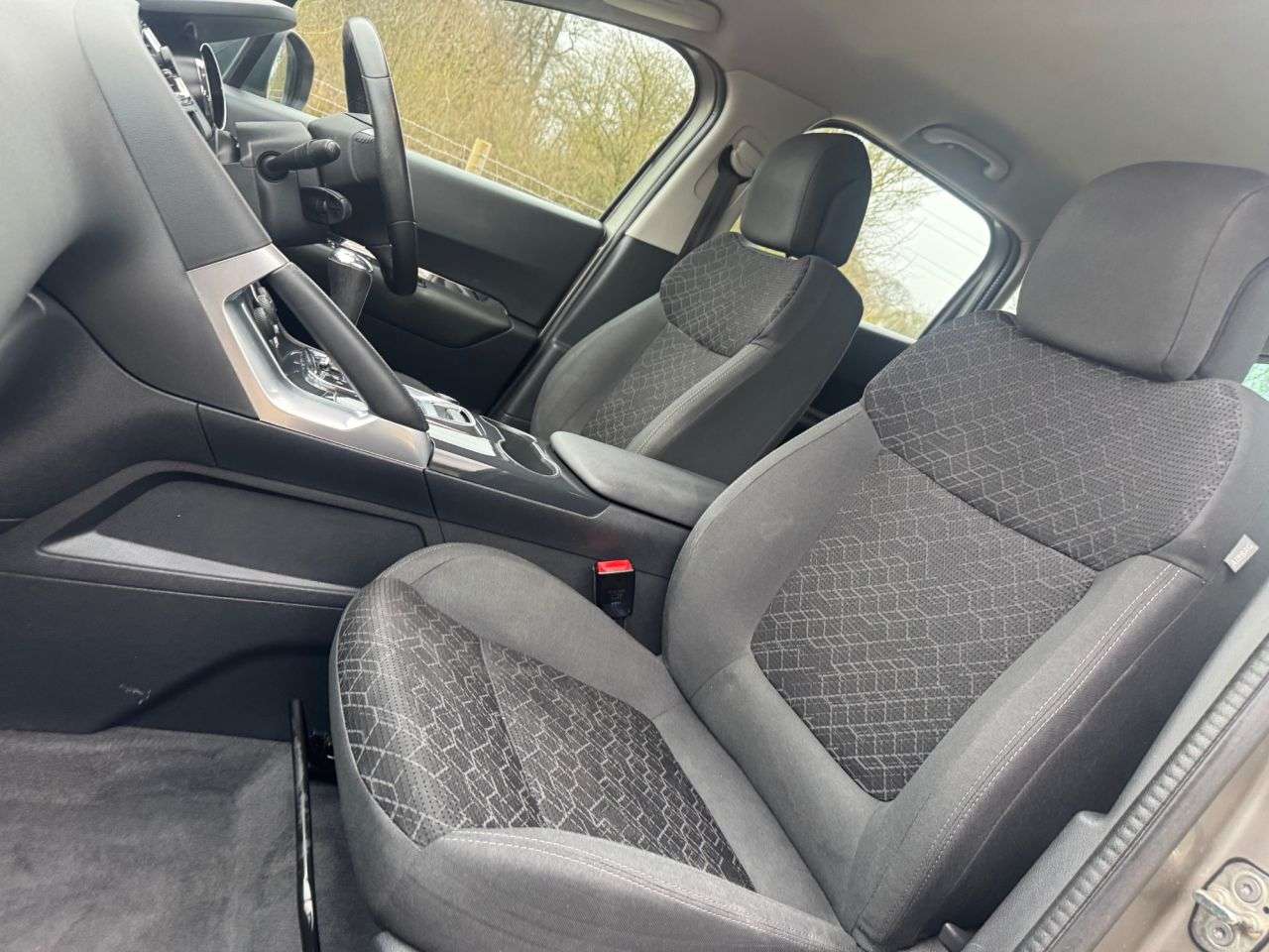 2015 PEUGEOT 3008 2015 PEUGEOT 3008