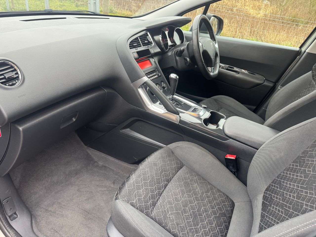 2015 PEUGEOT 3008 2015 PEUGEOT 3008