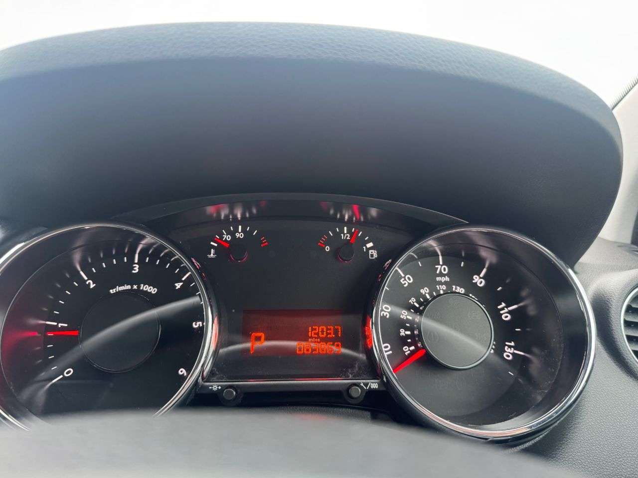 2015 PEUGEOT 3008 2015 PEUGEOT 3008