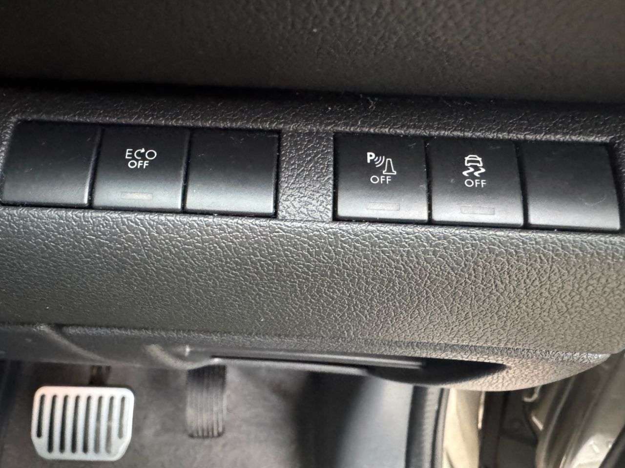 2015 PEUGEOT 3008 2015 PEUGEOT 3008