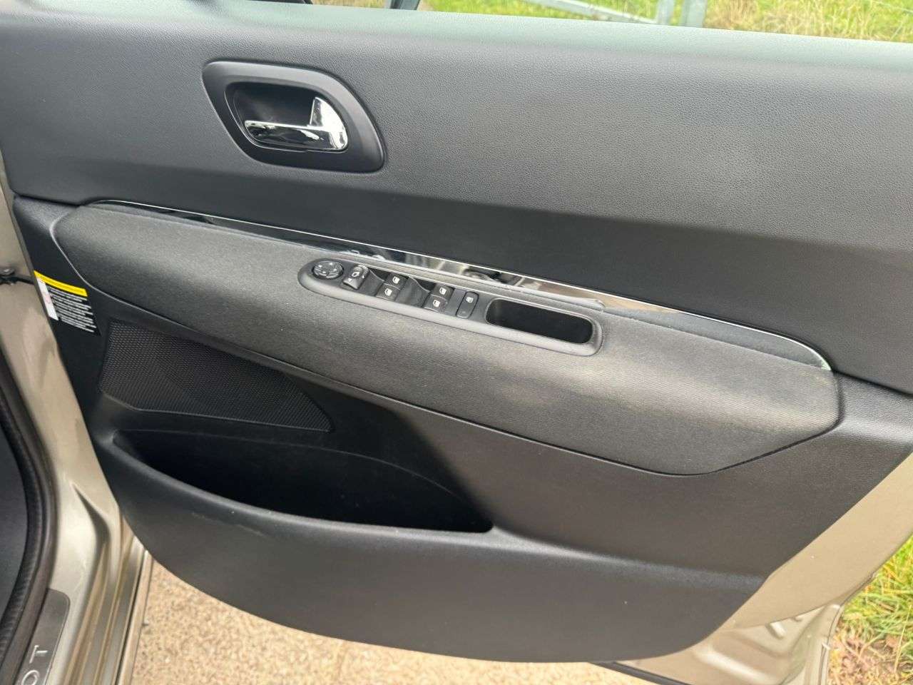 2015 PEUGEOT 3008 2015 PEUGEOT 3008