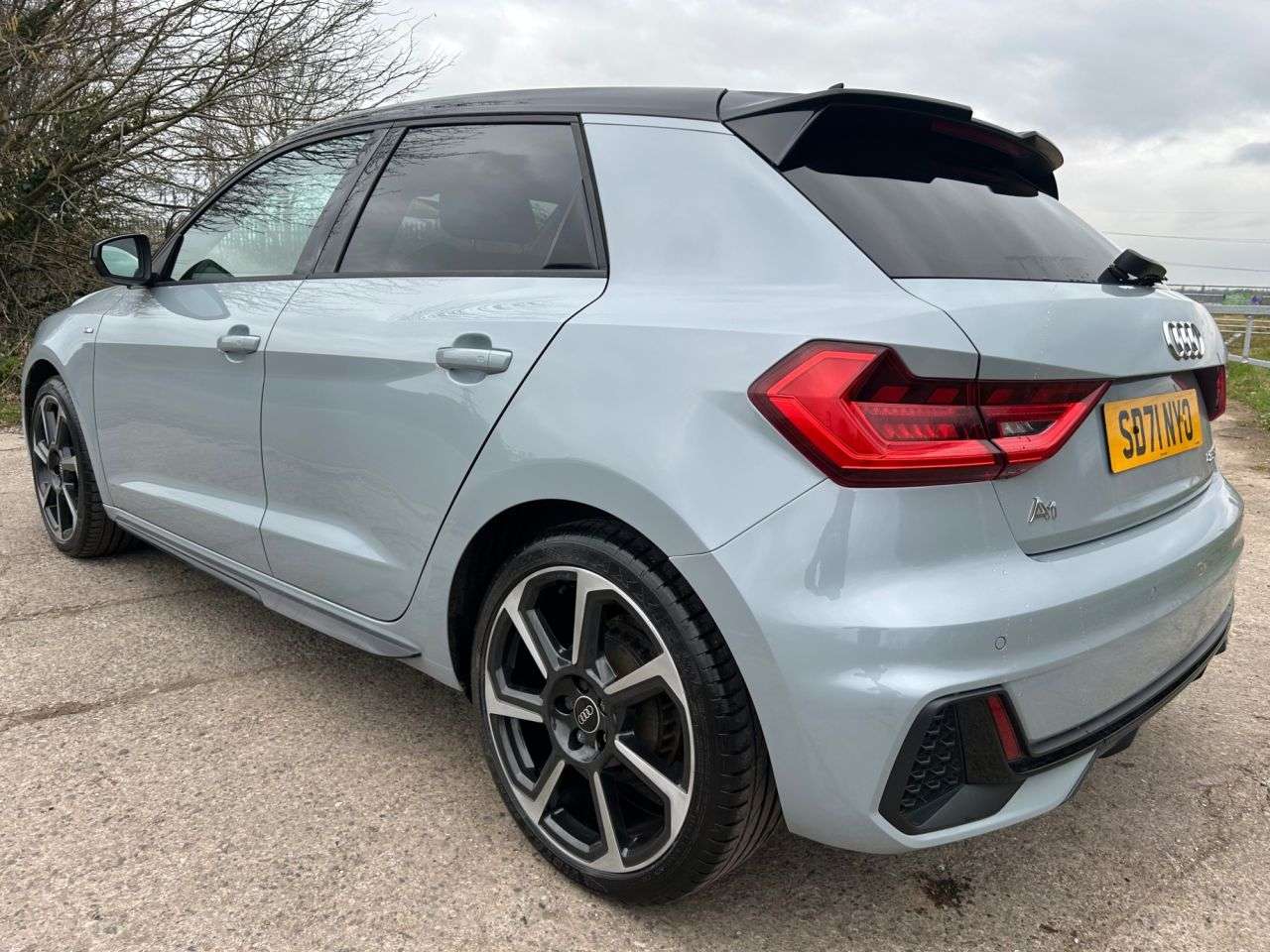 2021 AUDI A1 2021 AUDI A1