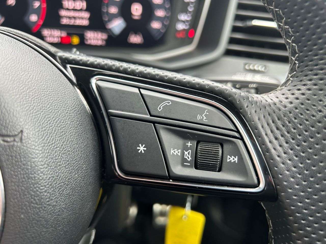 2021 AUDI A1 2021 AUDI A1