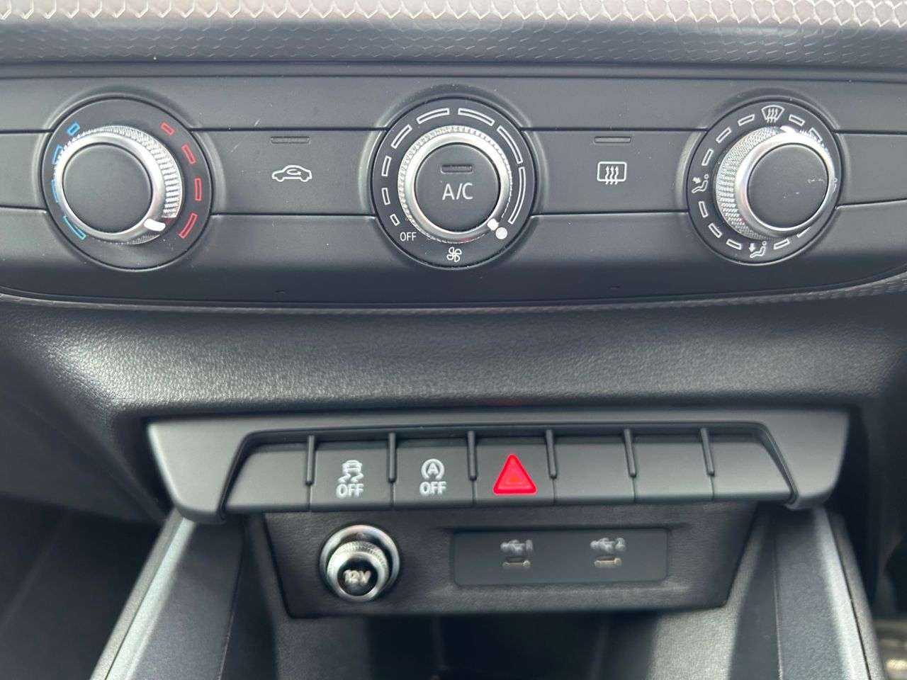 2021 AUDI A1 2021 AUDI A1