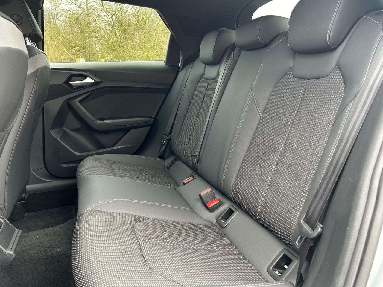 2021 AUDI A1 2021 AUDI A1