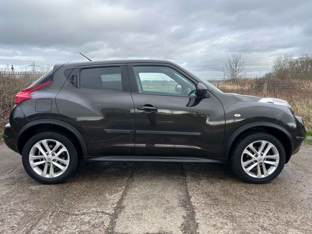 A 2011 NISSAN JUKE 1.6 Acenta Premium SUV 5dr Petrol Manual Euro 5 (117 ps) ELECTRIC PACK + GR A 2011 NISSAN JUKE 1.6 Acenta Premium SUV 5dr Petrol Manual Euro 5 (117 ps) ELECTRIC PACK + GR
