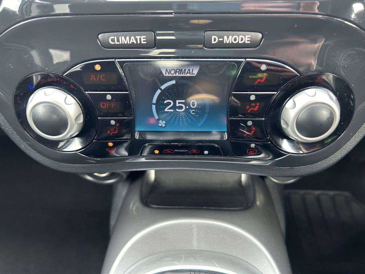 2011 NISSAN JUKE 2011 NISSAN JUKE