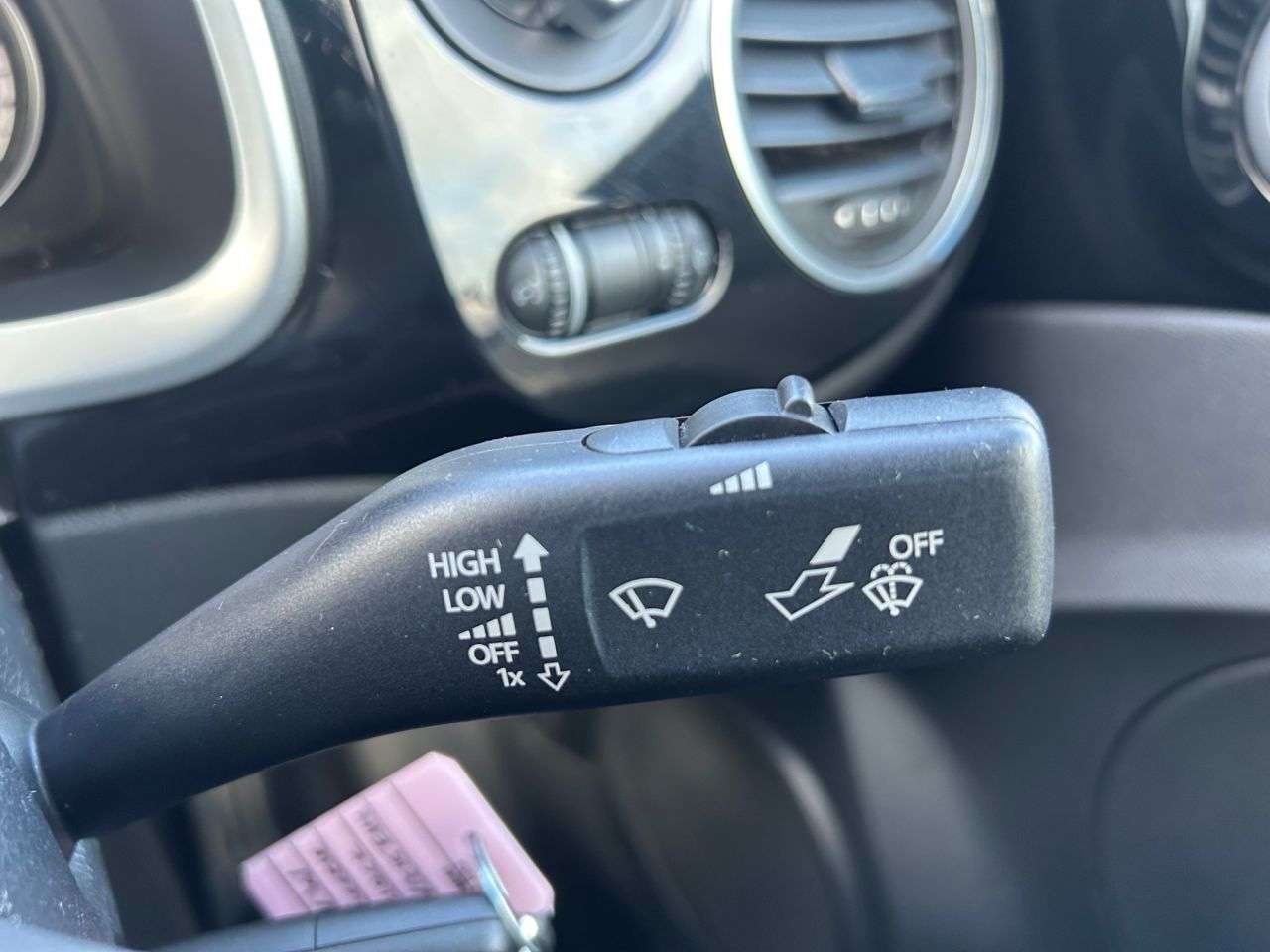 2015 VOLKSWAGEN BEETLE 2015 VOLKSWAGEN BEETLE