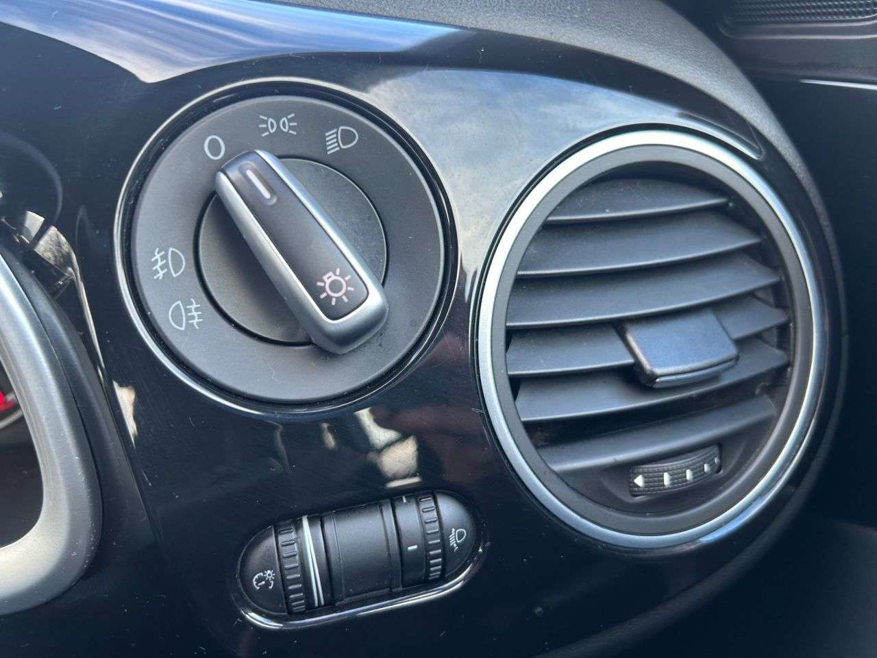 2015 VOLKSWAGEN BEETLE 2015 VOLKSWAGEN BEETLE