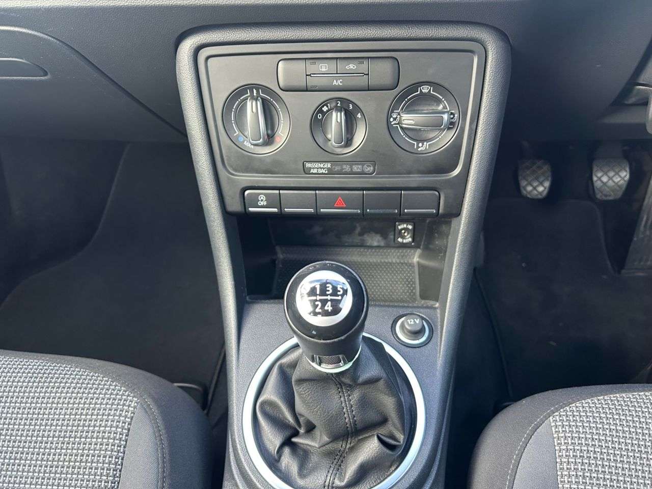 2015 VOLKSWAGEN BEETLE 2015 VOLKSWAGEN BEETLE