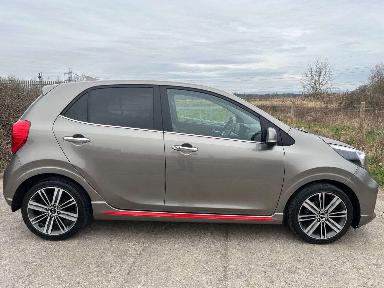 A 2017 KIA PICANTO 1.25 GT-Line S Hatchback 5dr Petrol Manual Euro 6 (83 bhp) A 2017 KIA PICANTO 1.25 GT-Line S Hatchback 5dr Petrol Manual Euro 6 (83 bhp)