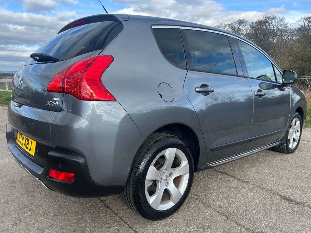 2011 PEUGEOT 3008 2011 PEUGEOT 3008