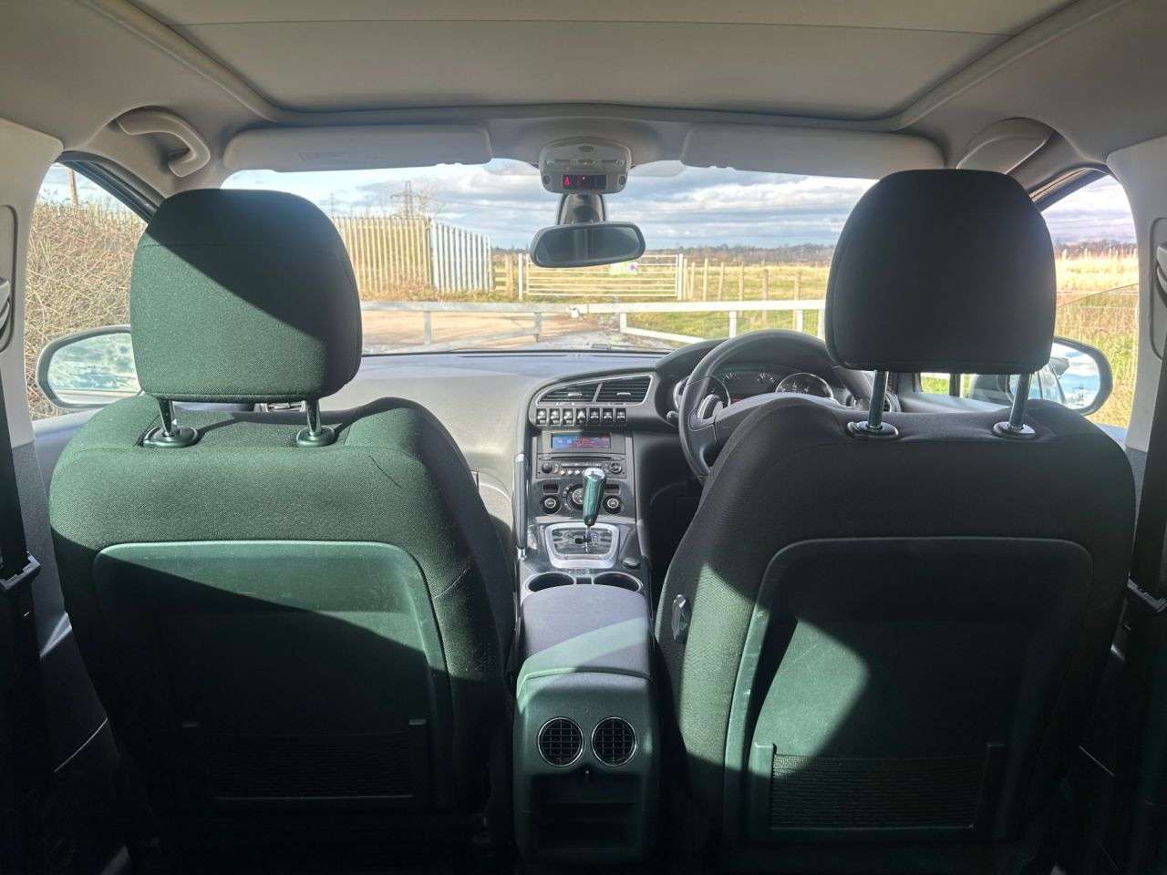 2011 PEUGEOT 3008 2011 PEUGEOT 3008