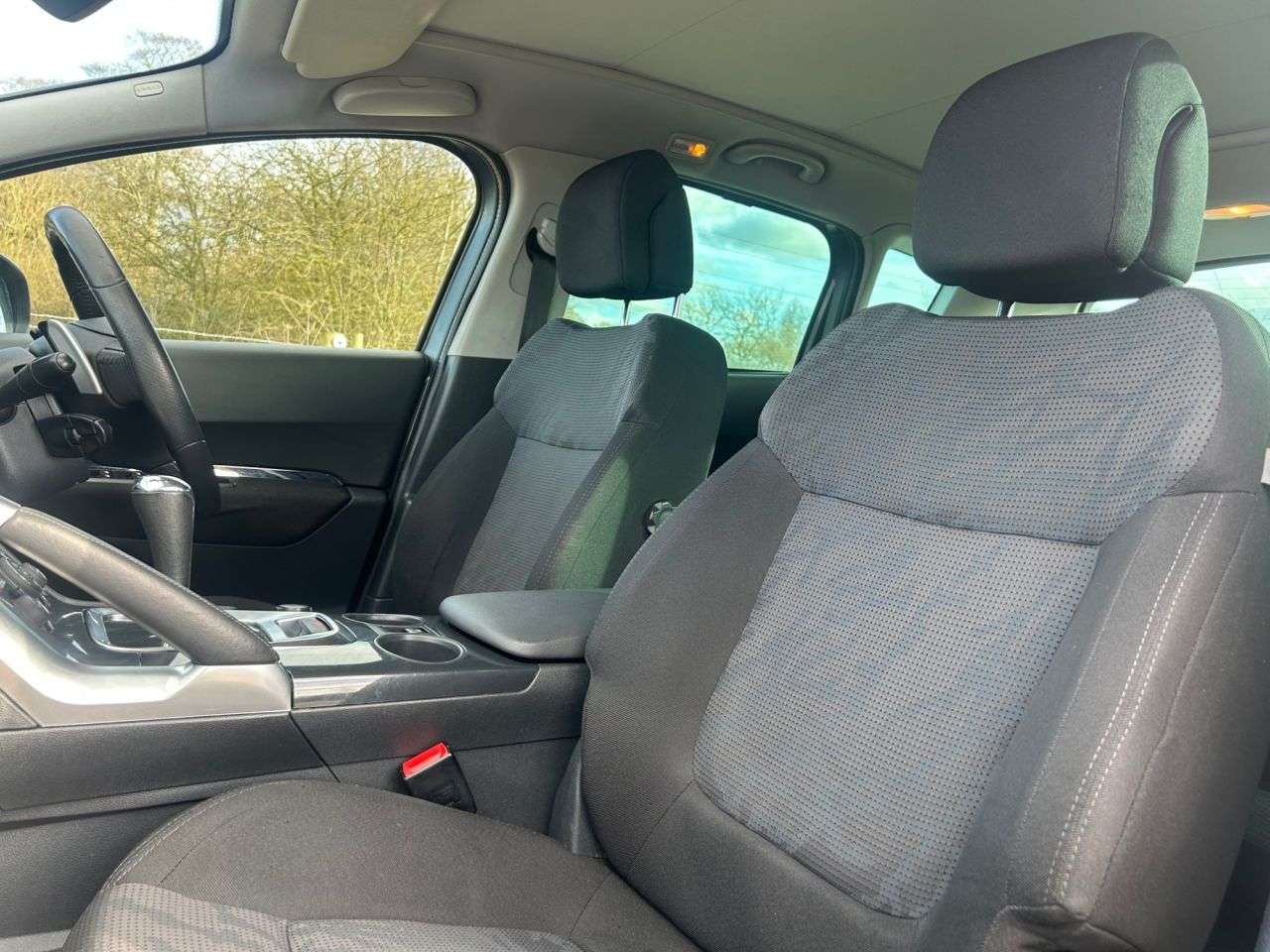 2011 PEUGEOT 3008 2011 PEUGEOT 3008