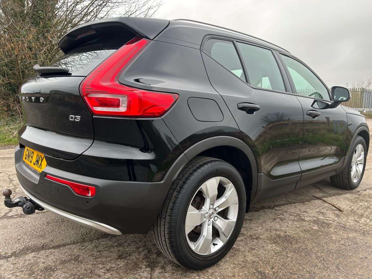 2019 VOLVO XC40 2019 VOLVO XC40