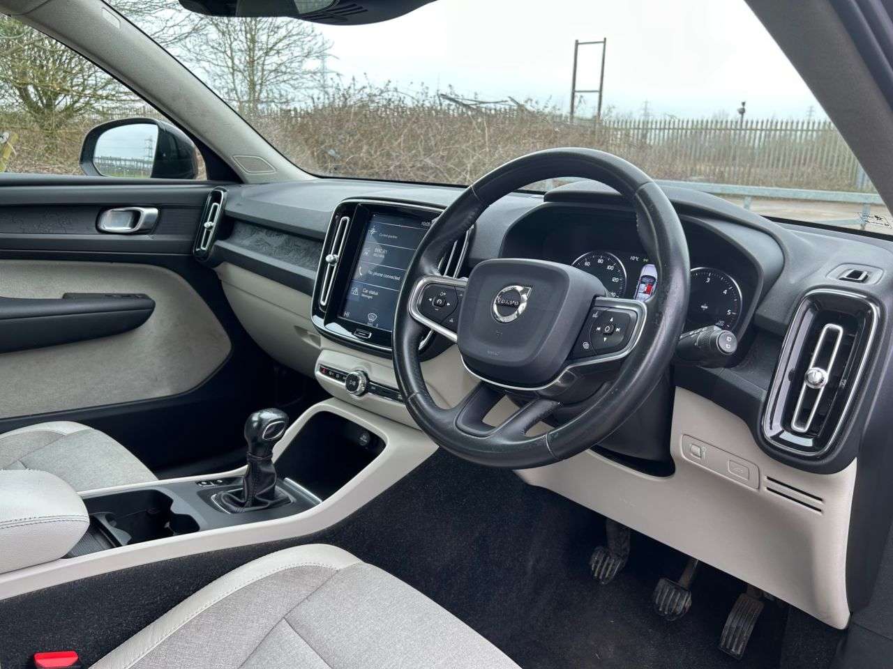 2019 VOLVO XC40 2019 VOLVO XC40