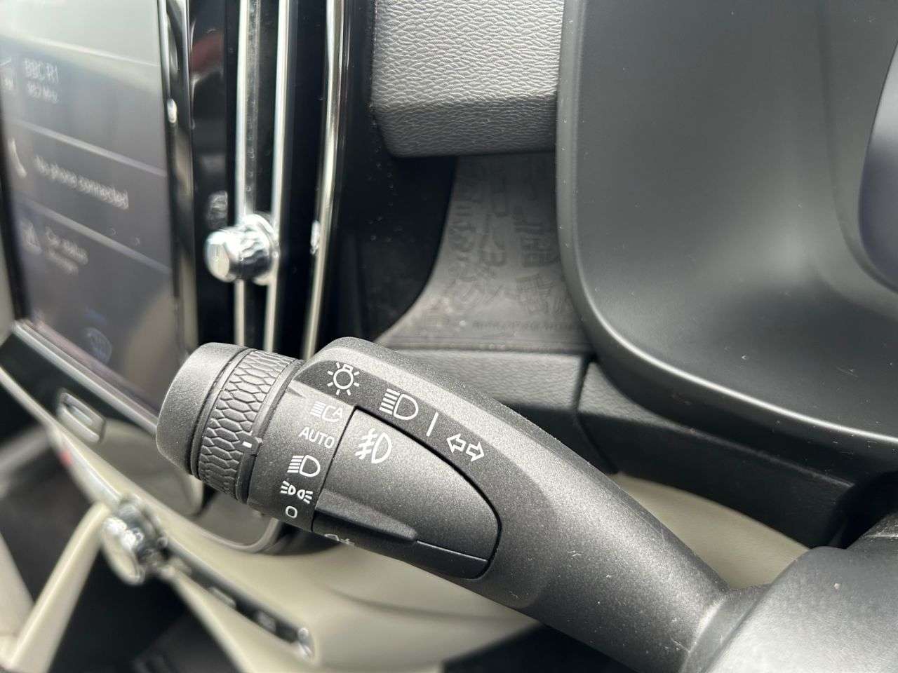 2019 VOLVO XC40 2019 VOLVO XC40