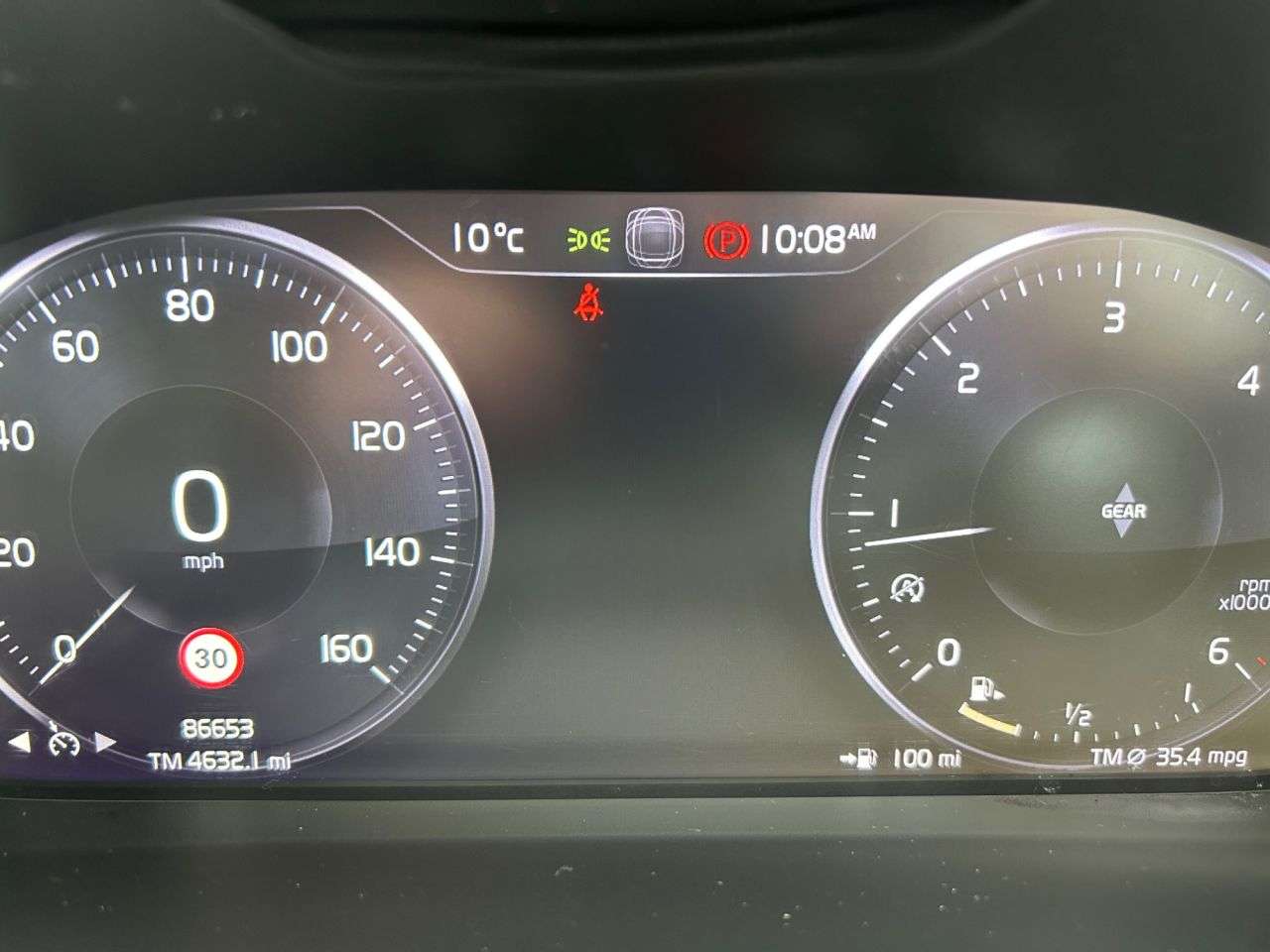 2019 VOLVO XC40 2019 VOLVO XC40