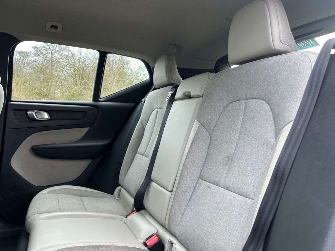 2019 VOLVO XC40 2019 VOLVO XC40