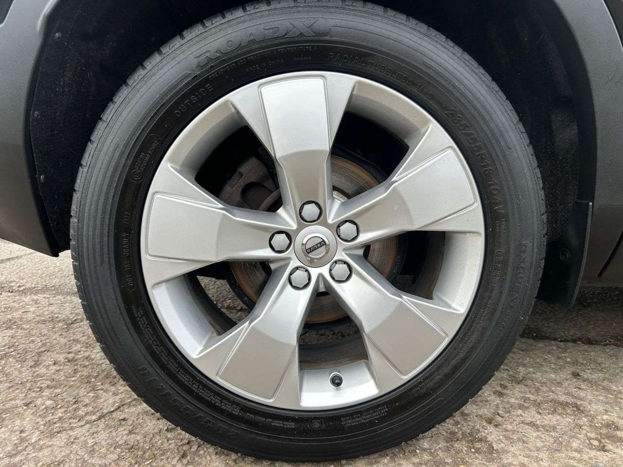 2019 VOLVO XC40 2019 VOLVO XC40