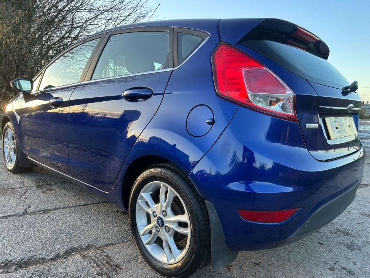 A 2015 FORD FIESTA 1.0T EcoBoost Zetec Hatchback 5dr Petrol Manual Euro 6 (s/s) (100 ps) WET B A 2015 FORD FIESTA 1.0T EcoBoost Zetec Hatchback 5dr Petrol Manual Euro 6 (s/s) (100 ps) WET B