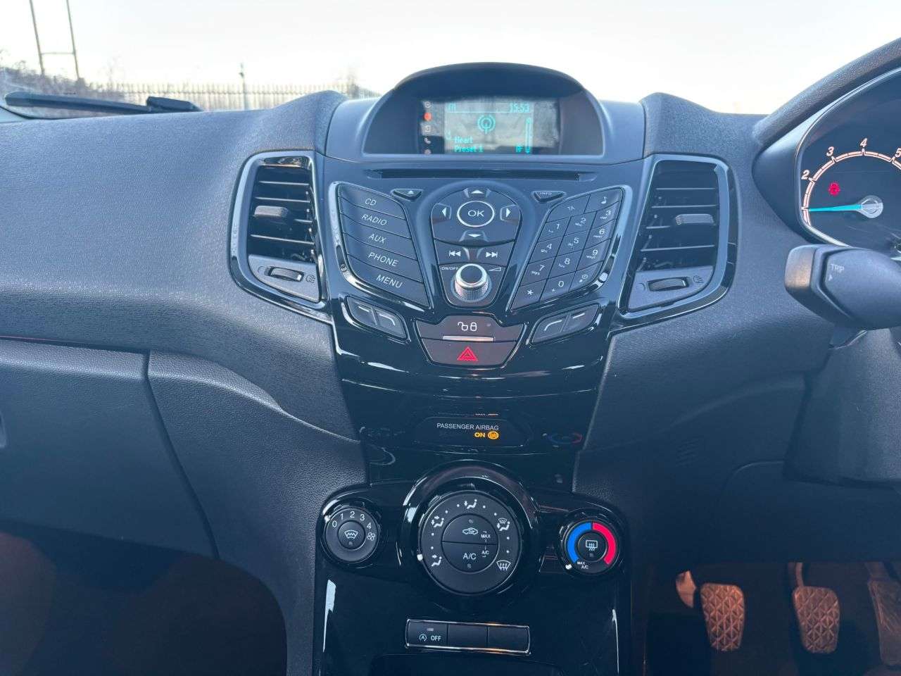 2015 FORD FIESTA 2015 FORD FIESTA