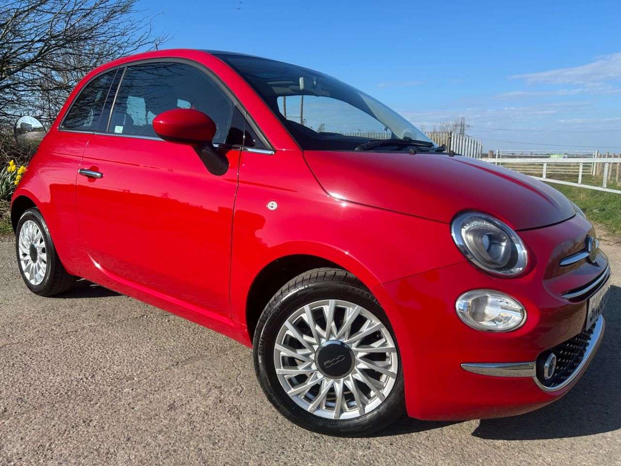 A 2018 FIAT 500 1.2 Lounge Hatchback 3dr Petrol Manual Euro 6 (s/s) (69 bhp) REAR PARKING S A 2018 FIAT 500 1.2 Lounge Hatchback 3dr Petrol Manual Euro 6 (s/s) (69 bhp) REAR PARKING S