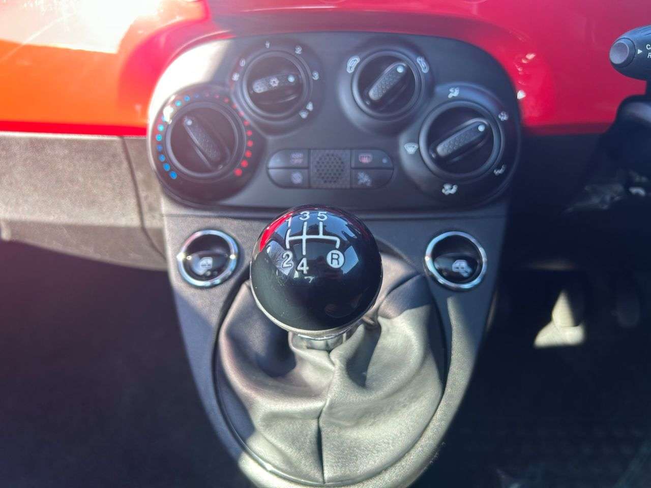 2018 FIAT 500 2018 FIAT 500