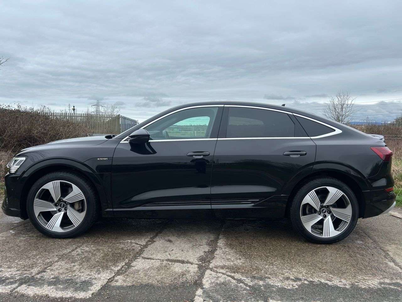 2021 AUDI E-TRON 2021 AUDI E-TRON