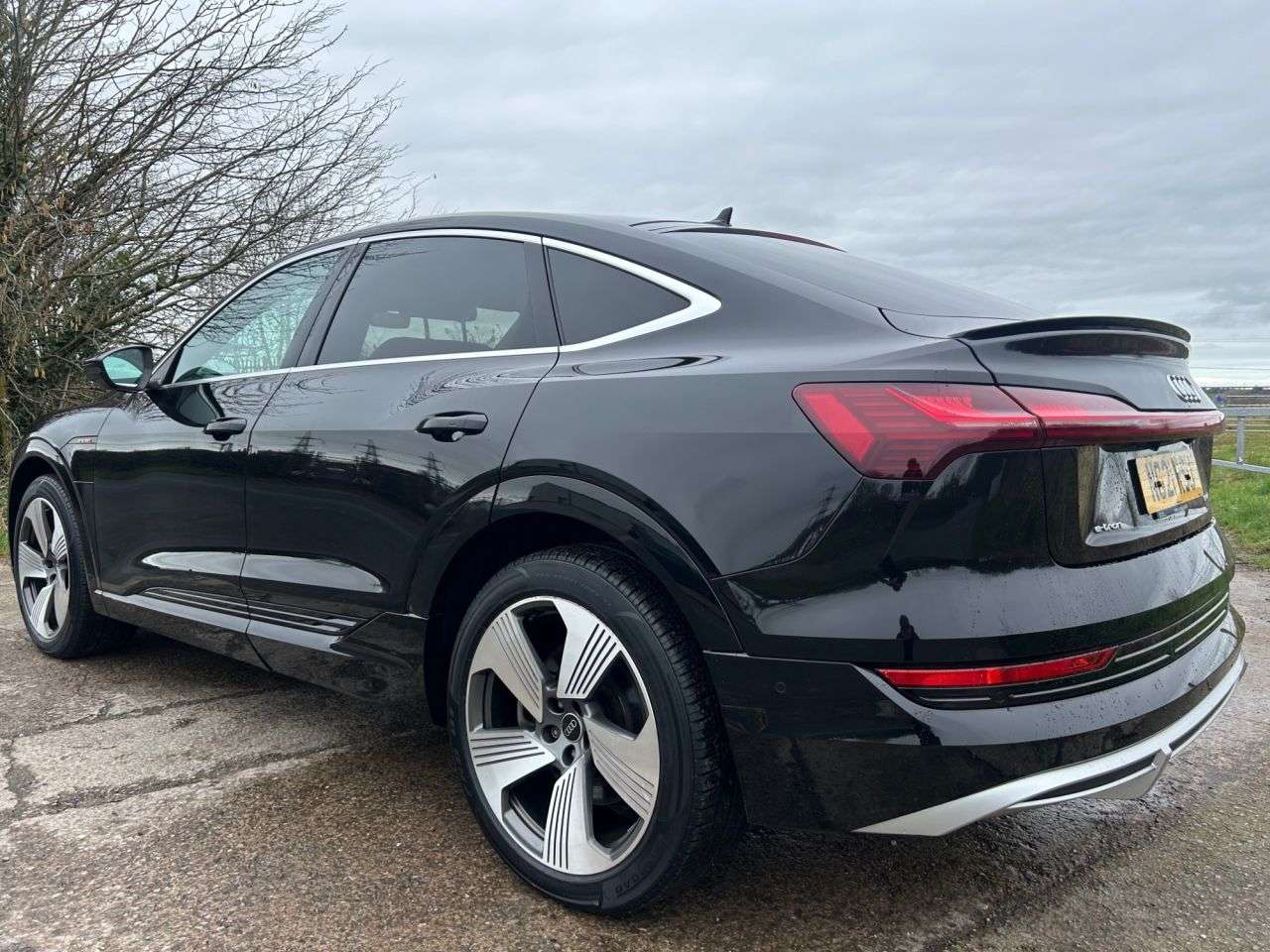 2021 AUDI E-TRON 2021 AUDI E-TRON