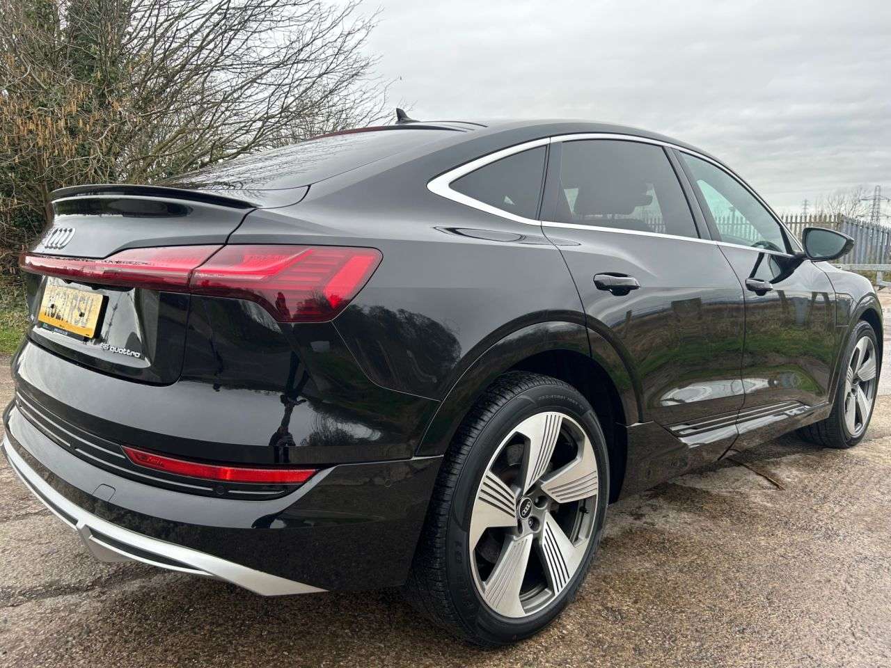 2021 AUDI E-TRON 2021 AUDI E-TRON